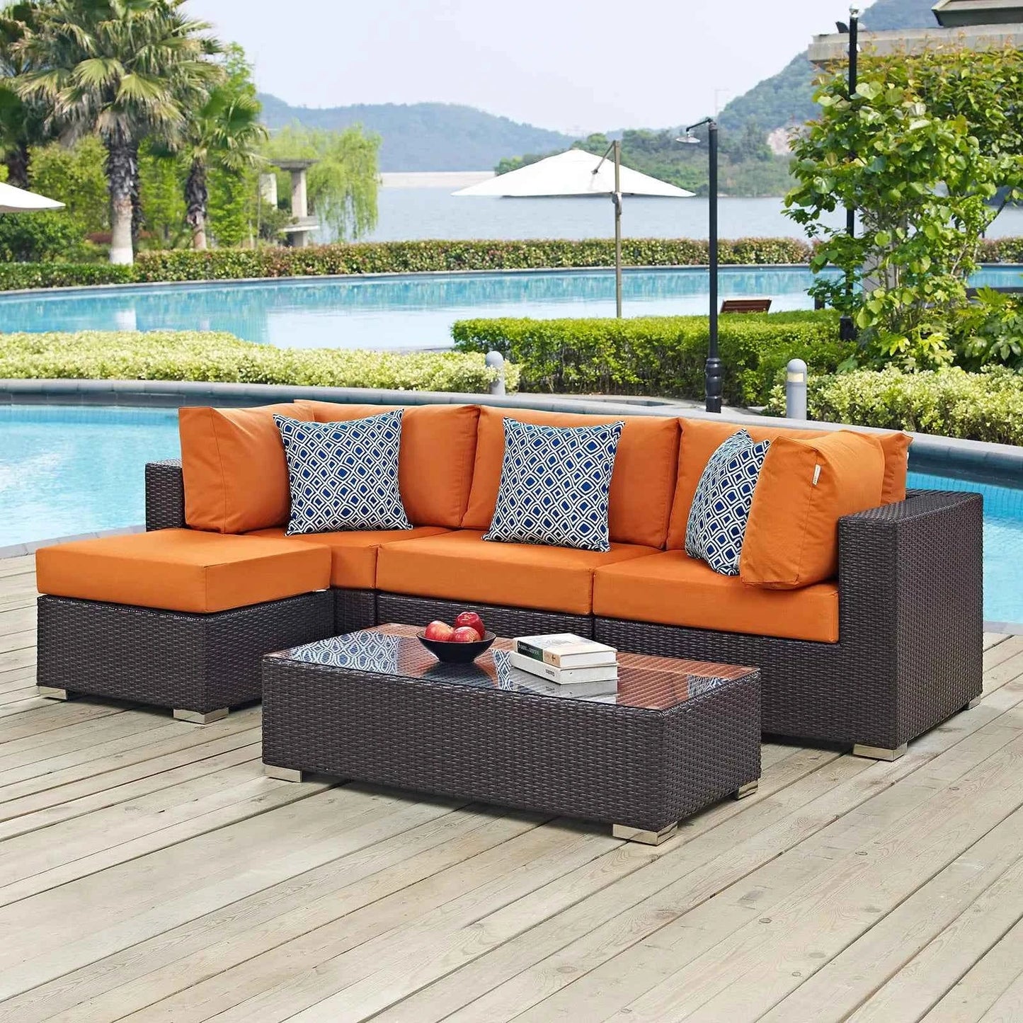 5-Piece Outdoor Sectional Set – Modern Patio Lounge